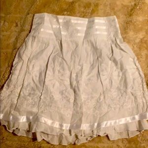 Embroidered white float skirt